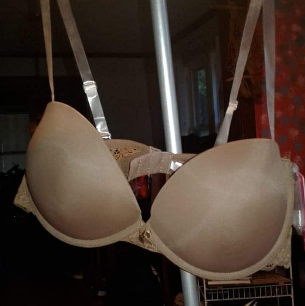 Tan bra